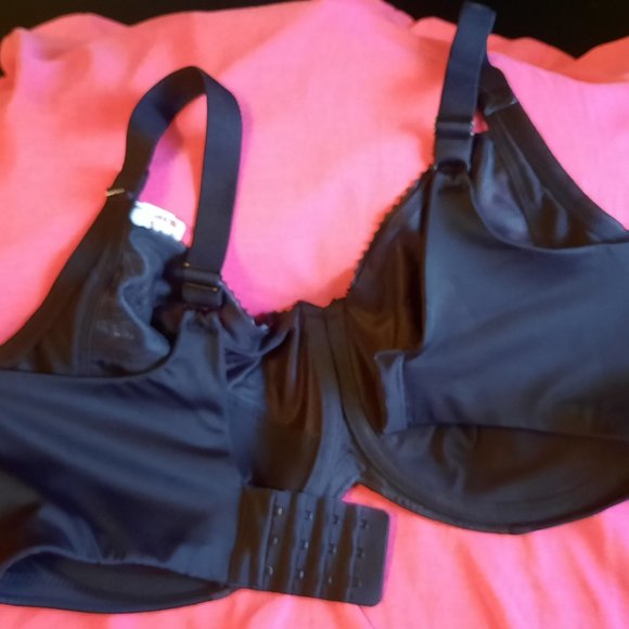 Lilyette Bra - Picture 3 of 5